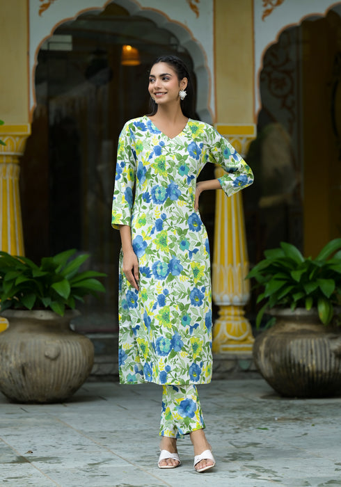 Women Floral Printed Cotton Kurta And pant Set