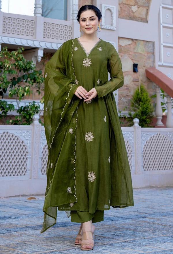 Women Green Silk Embroidered Anarkali Kurta Set with Dupatta