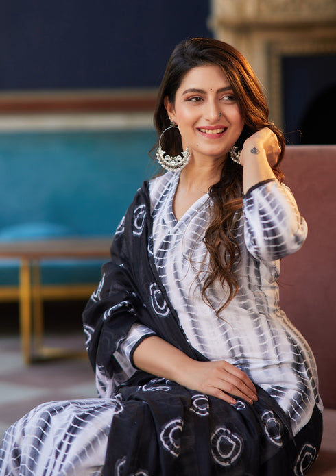 Black, White Printed Viscose Rayon Kurta, Pant And Dupatta Set