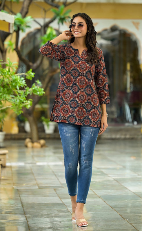Printed Straight Short Kurta