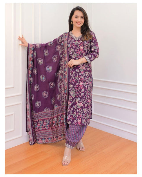 Purple Embroidery Viscose Rayon Kurta, Pant And Dupatta Set