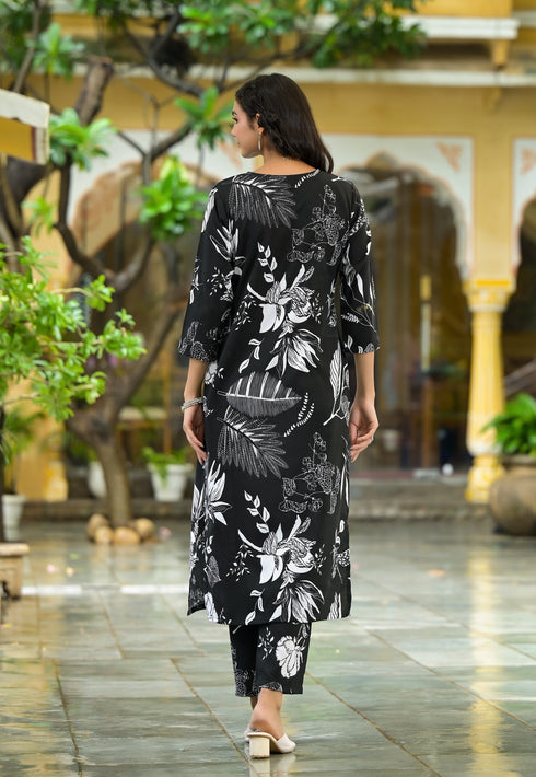 Women Nature Print Cotton Black Kurta And Pant Set