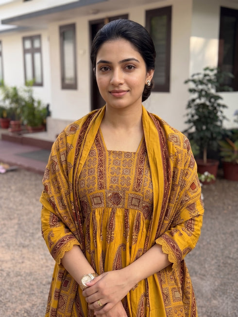 Alvami Women's Yellow Printed Viscose Anarkali Kurta Pant With Dupatta Set