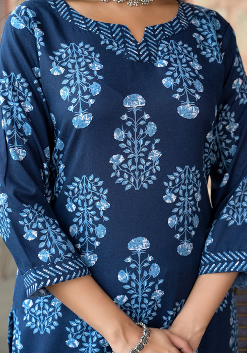 Blue Embroidery Viscose Rayon Kurta, Pant And Dupatta Set
