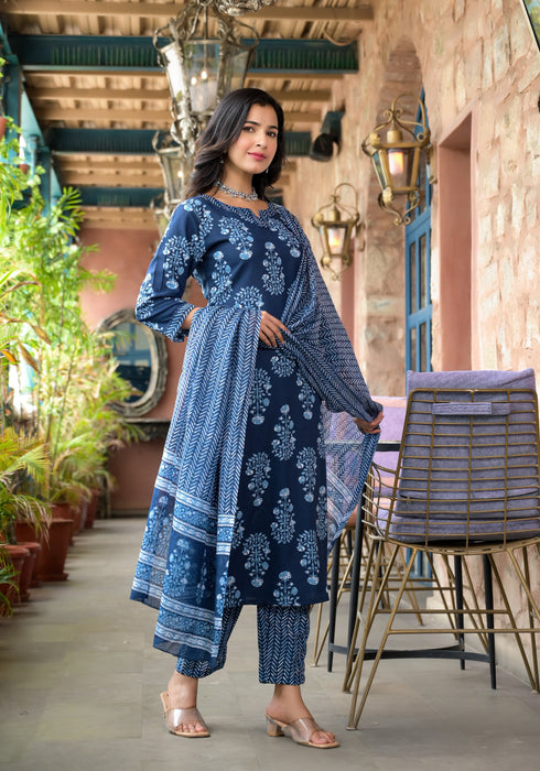 Blue Embroidery Viscose Rayon Kurta, Pant And Dupatta Set