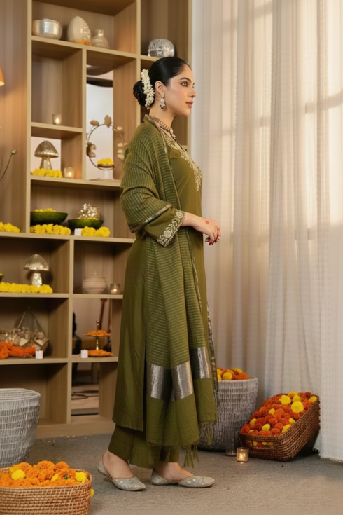 Alvami Women’s Green Embroidered Straight Silk Kurta Pant With Dupatta Set