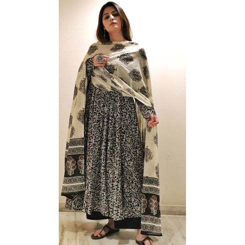 Alvami Women's Black & Cream Printed Viscose Anarkali Kurta Pant Set with Dupatta
