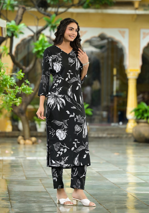 Women Nature Print Cotton Black Kurta And Pant Set