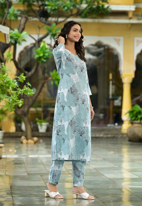 Women Ethnic Printed Cotton Kurta And Pant Set