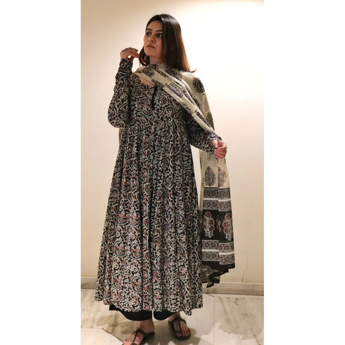 Alvami Women's Black & Cream Printed Viscose Anarkali Kurta Pant Set with Dupatta