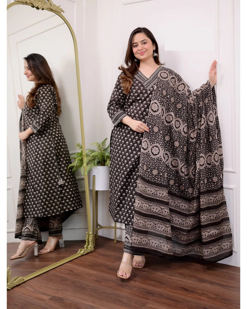 Black Embroidery Viscose Rayon Kurta, Pant And Dupatta Set