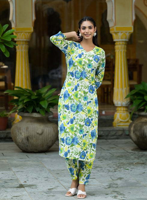 Women Floral Printed Cotton Kurta And pant Set