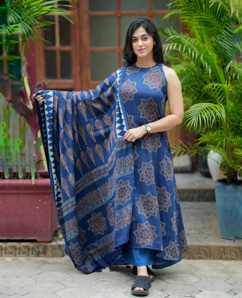 Women Viscose Kurta Palazzo Set with Dupatta | Sleeveless Printed Kurta with Palazzo Pant