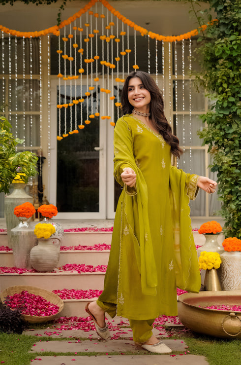 Alvami Women's Green Embroidered Silk Straight Kurta Pant with Dupatta set