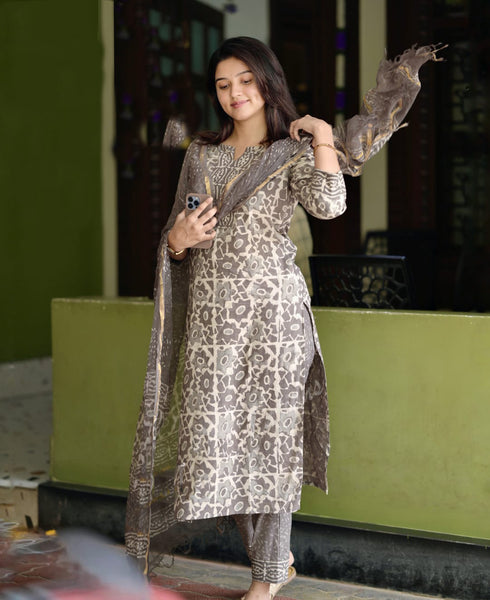 Alvami Women's Grey Printed Viscose Straight Kurta Pant With Dupatta Set