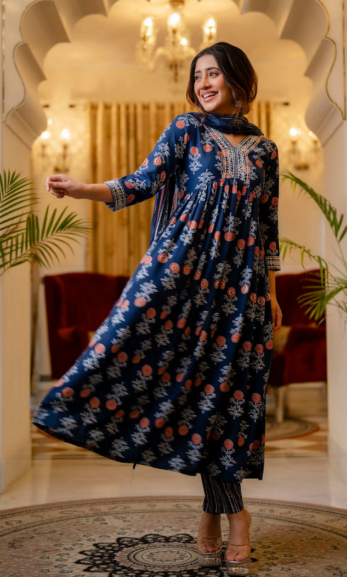 Women Blue Printed Viscose Rayon Kurta, Pant And Dupatta Set