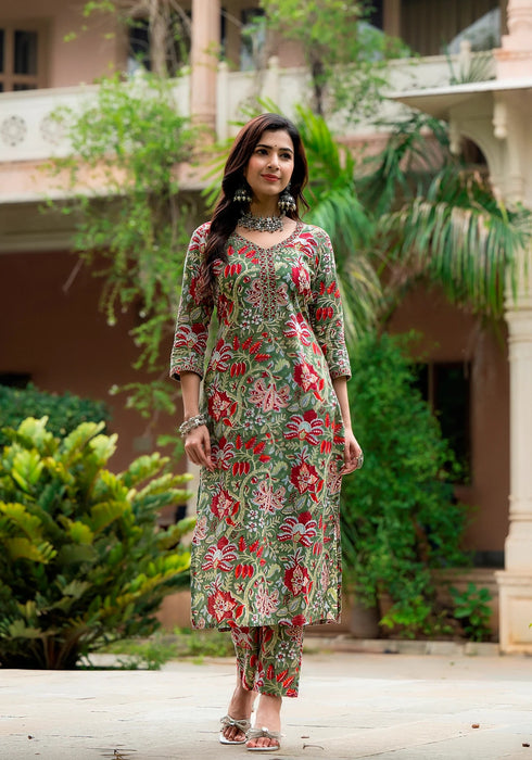Multicolor Printed Viscose Rayon Kurta, Pant And Dupatta Set