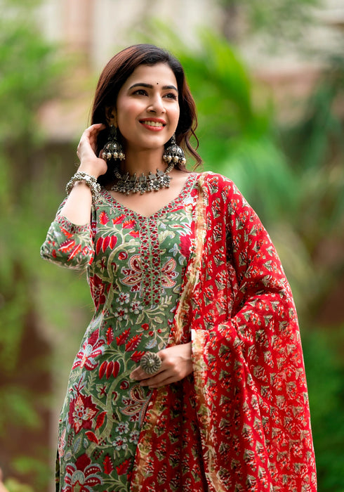 Multicolor Printed Viscose Rayon Kurta, Pant And Dupatta Set
