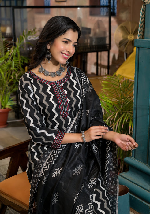 Black Kurta And Pant Set With Dupatta