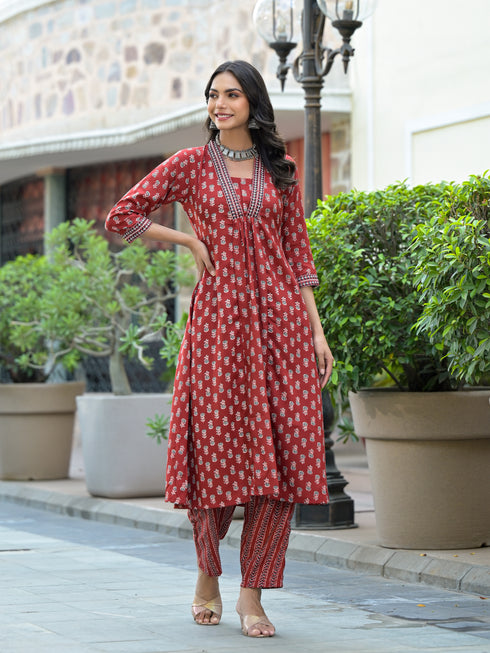 Red Embroidery Viscose Rayon Kurta, Pant And Dupatta Set