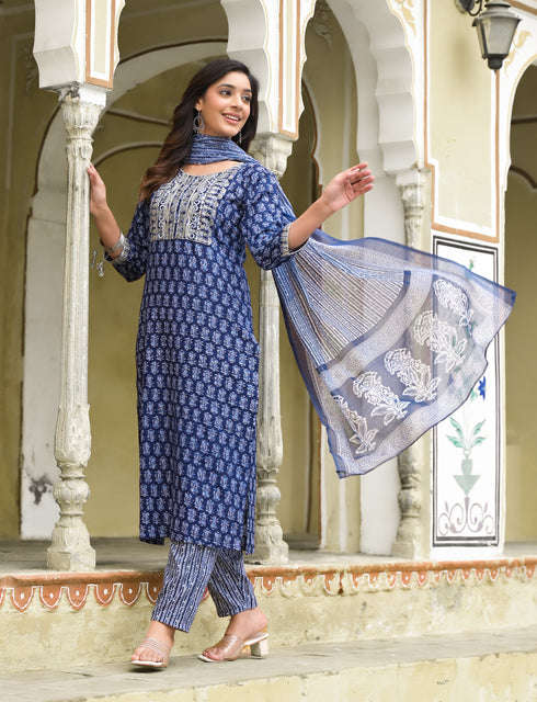 White Printed Viscose Rayon Kurta And Pant Set