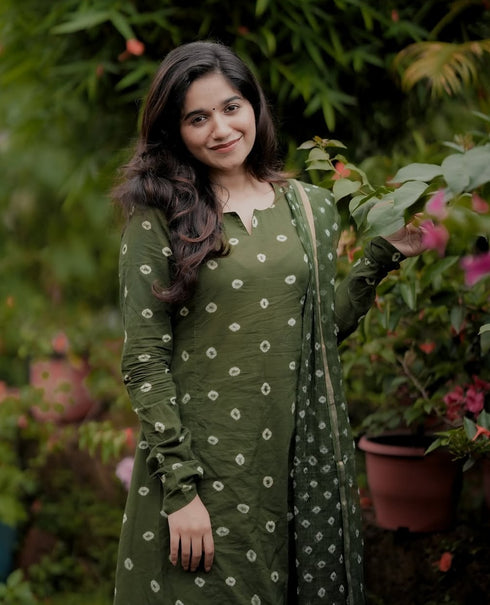 Alvami Women Green Printed Viscose A-Line Kurta Pant With Dupatta Set